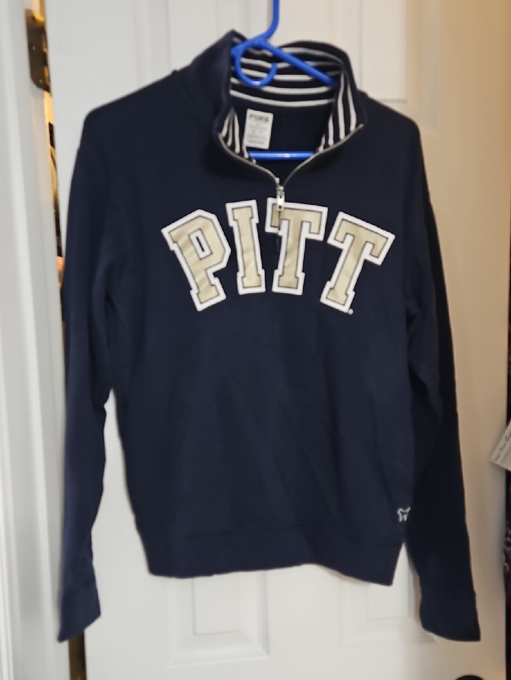 NWT Victoria's Secret Pink Size XS Pitt Panthers Sweatshirt
